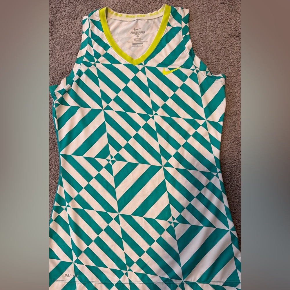 Nike Pro Fitted Tank Top Teal and White Geometric